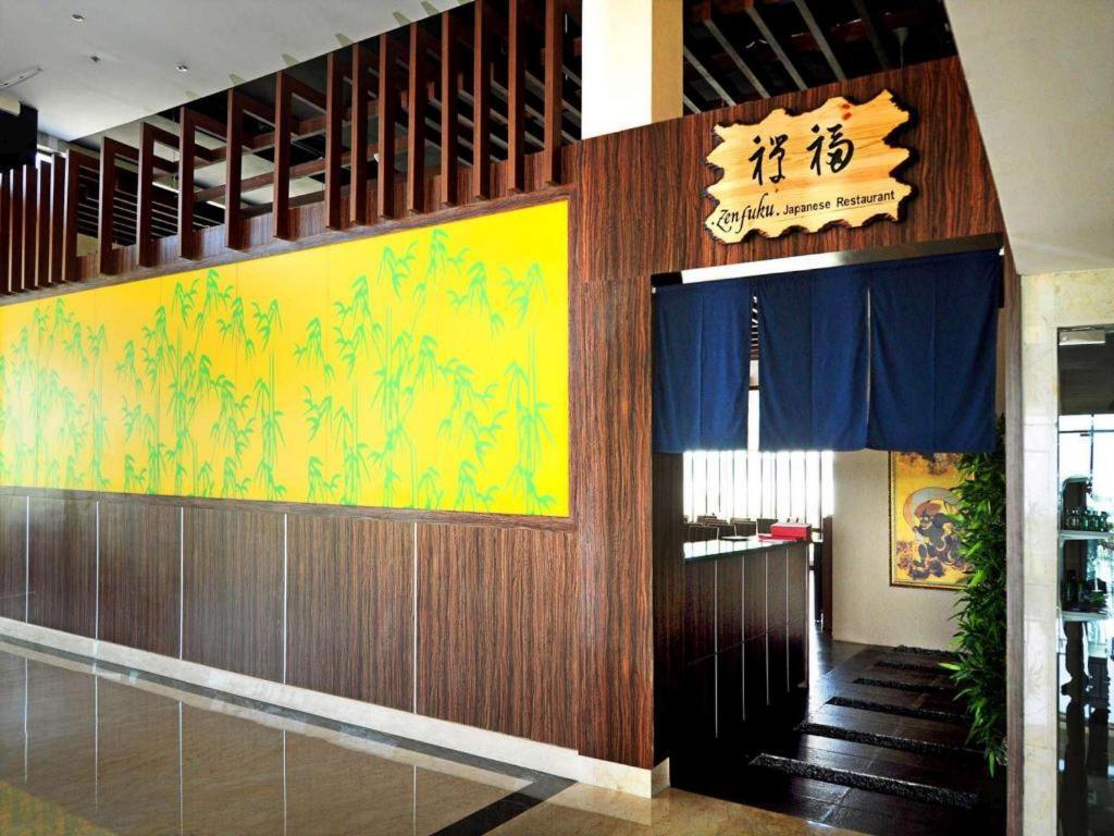 Asialink Premier Karawang Luaran gambar