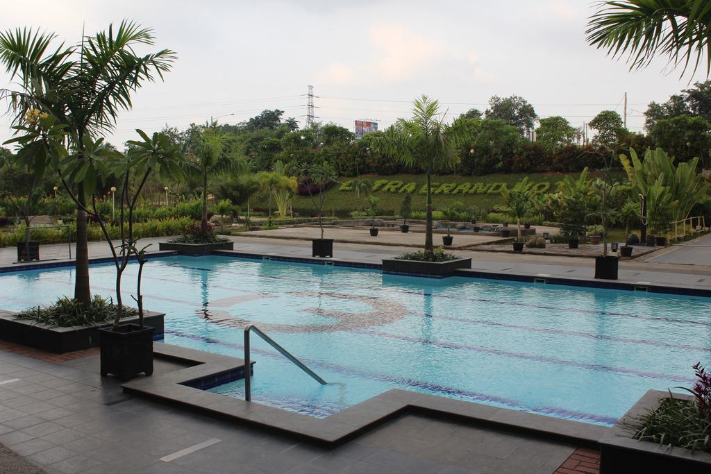 Asialink Premier Karawang Luaran gambar